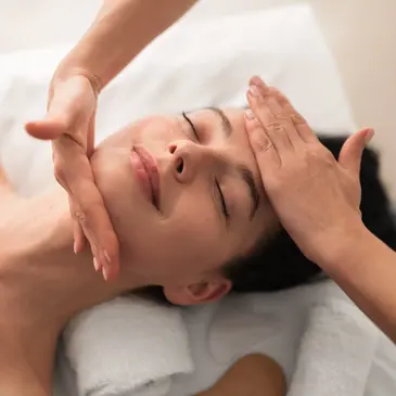 Spa et Soins à l'Hôtel Bellevigne 4* près de Dijon en région Bourgogne Spa et Soins à l'Hôtel Bellevigne 4* près de Dijon en région Bourgogne