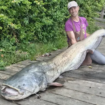 Cahors, Lot (46) - Pêche au gros Cahors, Lot (46) - Pêche au gros
