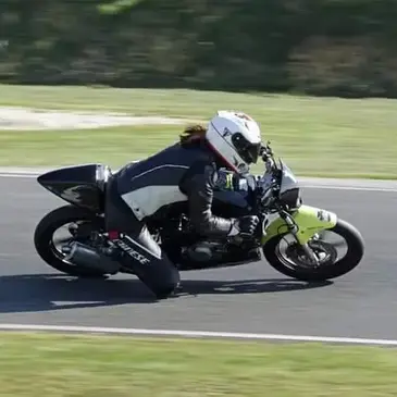 Stage de pilotage moto, département Manche