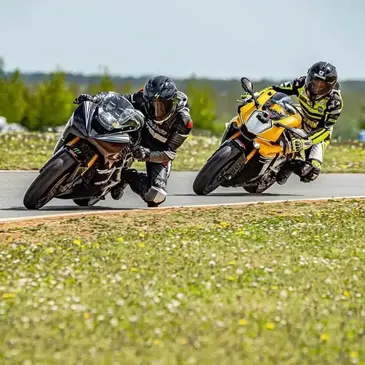 Stage Découverte Moto - Circuit de Lessay en région Normandie