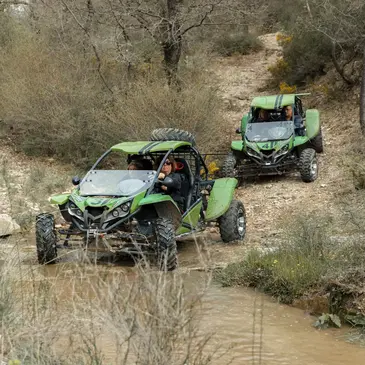 Randonnée en Buggy près d'Aix-en-Provence Randonnée en Buggy près d'Aix-en-Provence