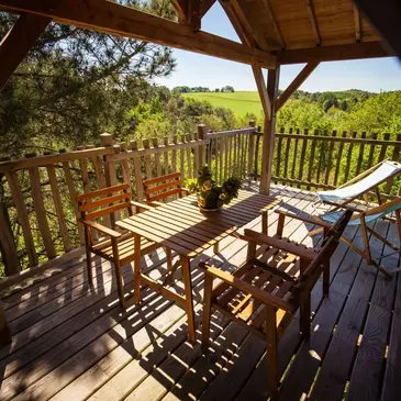 Nuit en Lodge sur Pilotis avec Spa à Nivillac