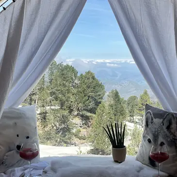 Weekend et Hébergement Insolite proche Arette - La Pierre Saint-Martin