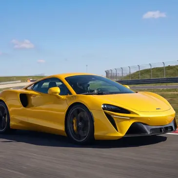 Baptême en McLaren Artura - Circuit de Mettet