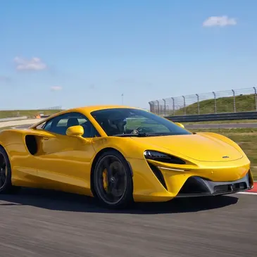 Baptême en McLaren Artura - Circuit de l'Anneau du Rhin