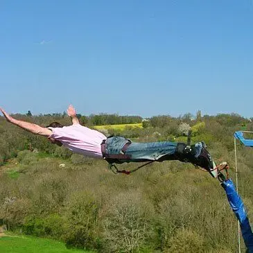 Saut à l'élastique en région Auvergne
