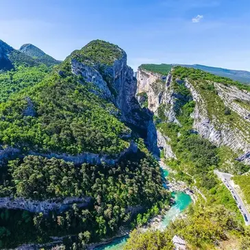 Weekend et Hébergement Insolite, département Alpes de Haute Provence