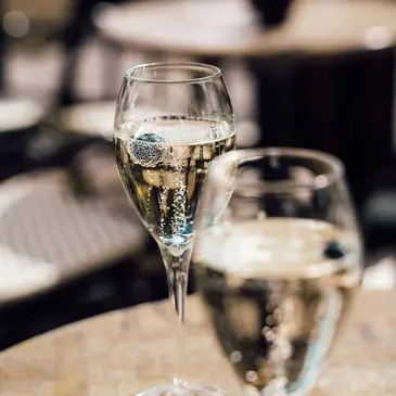 Atelier Dégustation de Champagne près de Cannes en région PACA et Corse