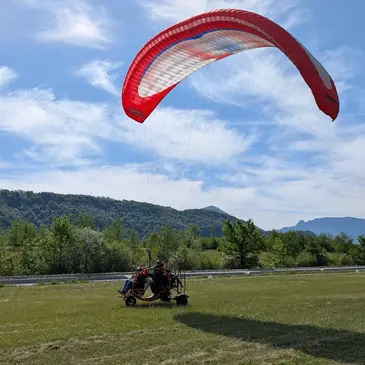 Réserver Baptême de l'air paramoteur département Ain Réserver Baptême de l'air paramoteur département Ain