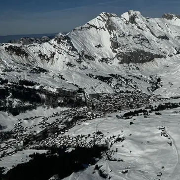 Initiation au Paramoteur à Lavours - Survol Lac du Bourget en région Rhône-Alpes Initiation au Paramoteur à Lavours - Survol Lac du Bourget en région Rhône-Alpes