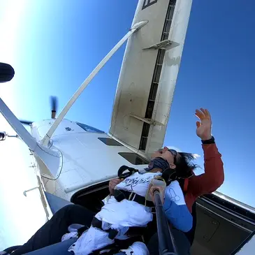 Saut en parachute, département Yonne Saut en parachute, département Yonne