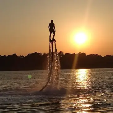 Initiation au Flyboard près de Carnac Initiation au Flyboard près de Carnac