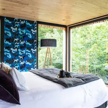 Nuit en Lodge de Luxe sur Pilotis avec Spa au Loire Valley Lodges