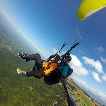 Réserver Baptême en parapente département Savoie Réserver Baptême en parapente département Savoie