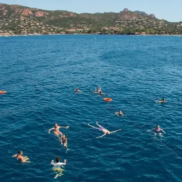 Saint-Raphaël, Var (83) - Balade en bateau Saint-Raphaël, Var (83) - Balade en bateau