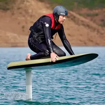 Initiation au Surf électrique à Foil à Arcachon en région Aquitaine