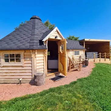Nuit en Cabane avec Jacuzzi à Pradines Nuit en Cabane avec Jacuzzi à Pradines