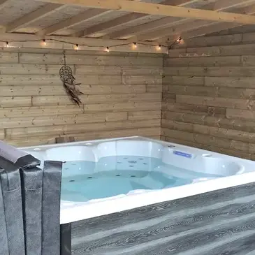 Offrir Weekend et Hébergement Insolite département Loire