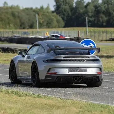 Stage de Pilotage Enfant en Porsche près de Lille en région Nord-Pas-de-Calais