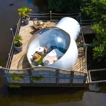 Nuit en Bulle sur l'Eau à La Roche Maurice près de Landerneau