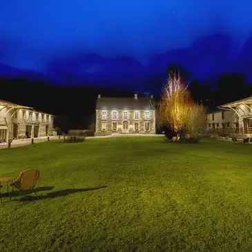 Spa Privatif au Domaine de la Pommeraye près de Falaise en région Normandie Spa Privatif au Domaine de la Pommeraye près de Falaise en région Normandie