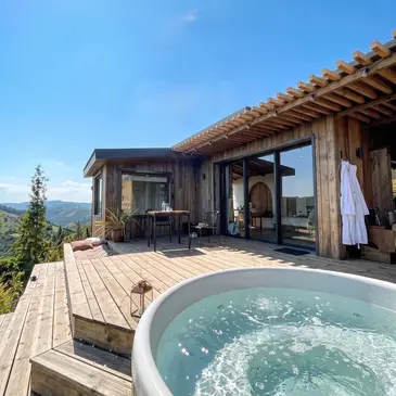 Cabane sur Pilotis Luxe avec Spa Privatif près de Montauban Cabane sur Pilotis Luxe avec Spa Privatif près de Montauban