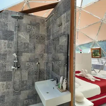 Bulle avec Spa Privatif à Saint-Pierre-d'Argençon en région PACA et Corse