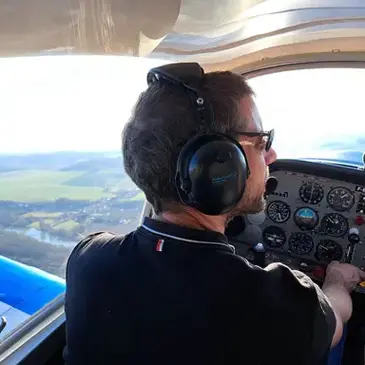 Initiation au Pilotage d'Avion Léger à Gisy-les-Nobles