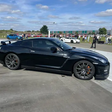 Stage de Pilotage Enfant en Nissan GTR - Circuit de Mirecourt Stage de Pilotage Enfant en Nissan GTR - Circuit de Mirecourt