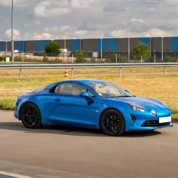 Stage de Pilotage Enfant en Alpine A110 S près d'Agen