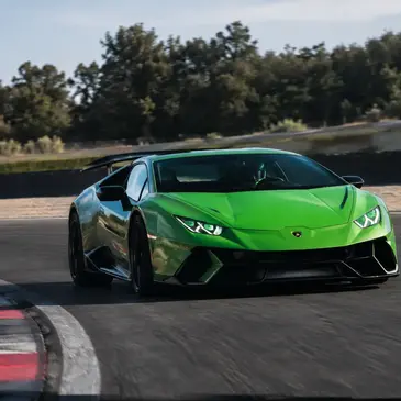 Stage de Pilotage Enfant en Lamborghini Huracan près de Melun Stage de Pilotage Enfant en Lamborghini Huracan près de Melun