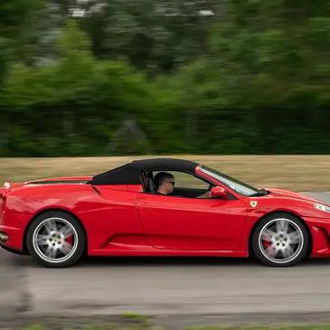 Stage de Pilotage Enfant en Ferrari F430 Spider près de Millau