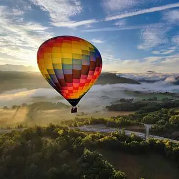Baptême de l'air montgolfière en région PACA et Corse Baptême de l'air montgolfière en région PACA et Corse