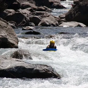 Nage en eaux vives en région PACA et Corse Nage en eaux vives en région PACA et Corse