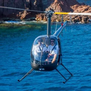 Vol d'Initiation au Pilotage d'Hélicoptère à Cannes Vol d'Initiation au Pilotage d'Hélicoptère à Cannes