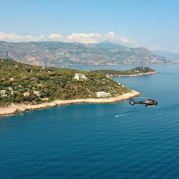 Baptême en hélicoptère à Cannes - Cap Esterel en région PACA et Corse
