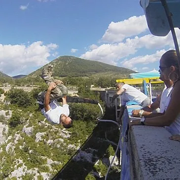 Saut à l’Élastique au Pont de l'Artuby dans le Verdon en région PACA et Corse Saut à l’Élastique au Pont de l'Artuby dans le Verdon en région PACA et Corse