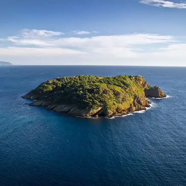 Baptême en Hélicoptère - Survol des Calanques de Marseille en région PACA et Corse