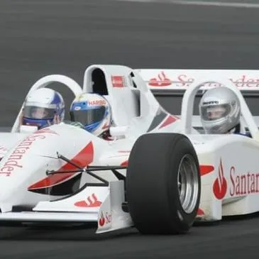 Baptême en Formule 1 - Circuit de Magny-Cours Baptême en Formule 1 - Circuit de Magny-Cours