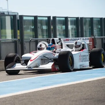 Circuit de Nevers Magny-Cours, Nièvre (58) - Baptême en Formule 1 Circuit de Nevers Magny-Cours, Nièvre (58) - Baptême en Formule 1