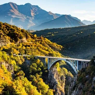 Offrir Saut à l'élastique en Rhône-Alpes Offrir Saut à l'élastique en Rhône-Alpes