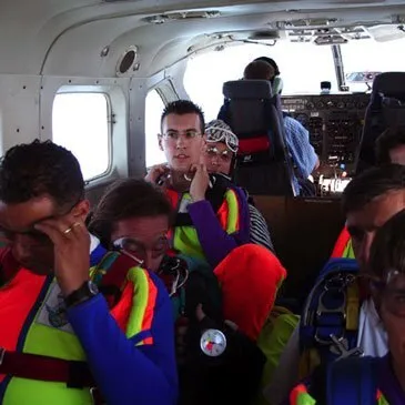 Saut en Parachute Tandem au Havre en Normandie en région Normandie Saut en Parachute Tandem au Havre en Normandie en région Normandie