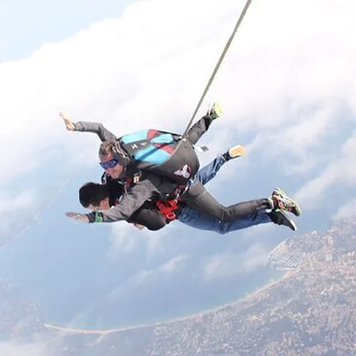 Activité : Saut en Parachute en Tandem à Saint-Tropez