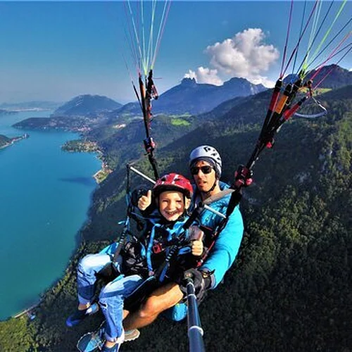 Activité : Baptême en Parapente - Survol du Lac d'Annecy