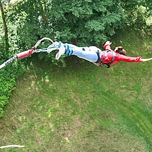 Activité : Saut à l'élastique près de Charleville-Mézières