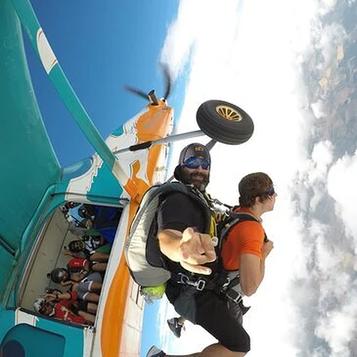 Activité : Saut en Parachute Tandem près de Beaune