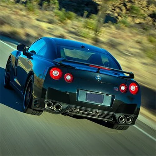 Activité : Pilotage Nissan GT-R - Circuit de Saint Laurent de Mûre