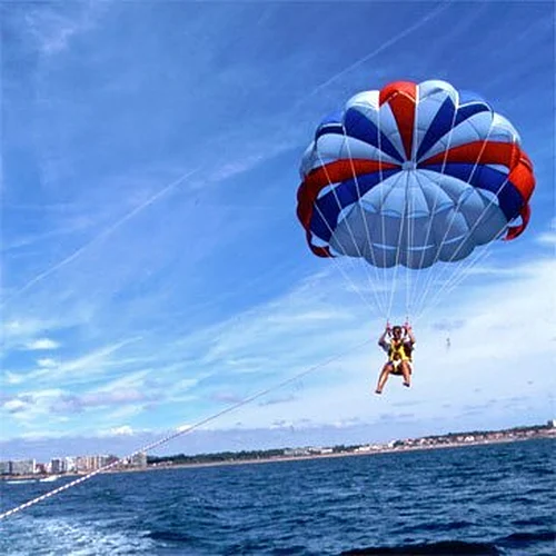 Photo : Parachute Ascensionnel à Villeneuve-Loubet