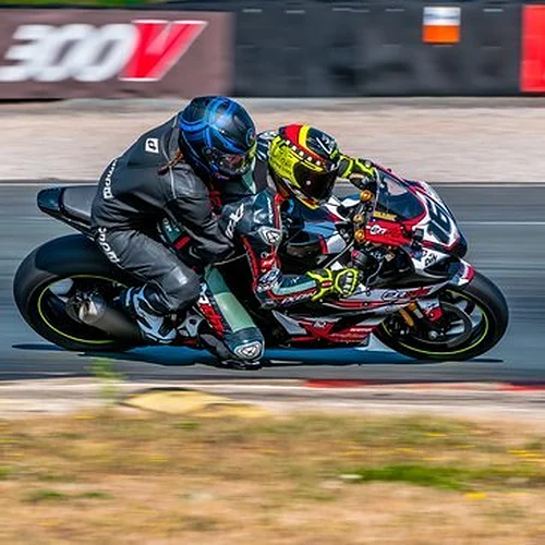 Activité : Baptême Sensations en Moto - Circuit du Vigeant
