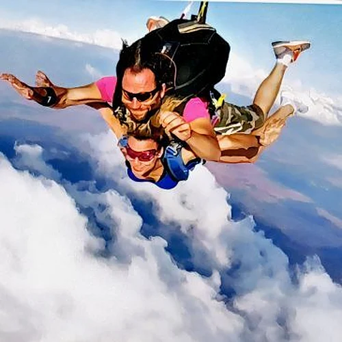 Activité : Saut en Parachute Tandem près de Provins